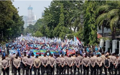 RUU CIPTA KERJA TELAH DISERAHKAN KEPADA PRESIDEN