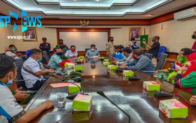GANJAR PRANOWO BERJANJI AKAN KAWAL KENAIKAN UMK 2021