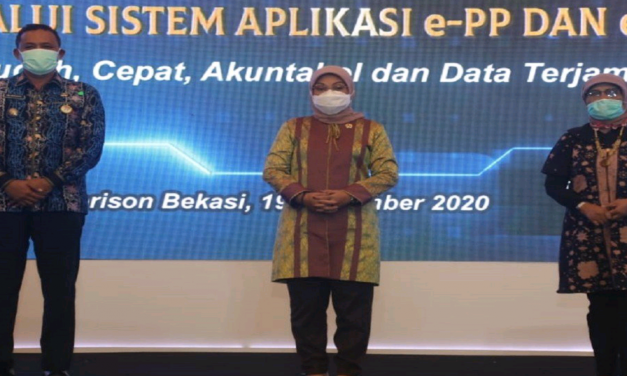 MENAKER RESMIKAN PELUNCURAN LAYANAN ONLINE PP DAN PKB