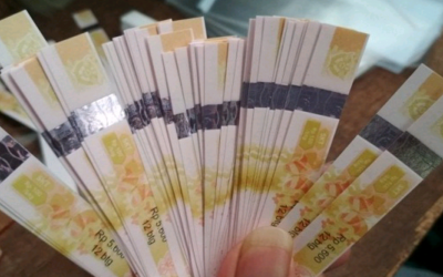 CUKAI ROKOK NAIK 12,5 PERSEN