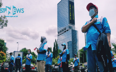 MENUNTUT TANGGUNG JAWAB PEMERINTAH