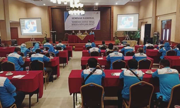 JAMINAN SOSIAL SEMESTA SEPANJANG HAYAT ADALAH AMANAT KONSTITUSI