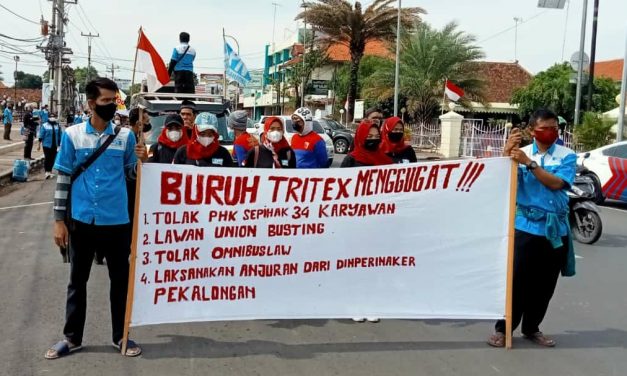 BURUH SPN KOTA/KABUPATEN PEKALONGAN GRUDUK PT TRITEX PEKALONGAN