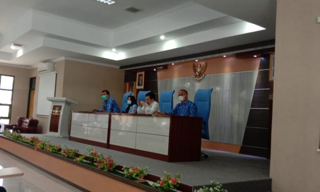 GUBERNUR DIPILIH RAKYAT, SEHARUSNYA MEMIHAK RAKYAT