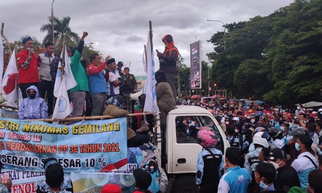 DUA OPSI KENAIKAN UMK KABUPATEN SERANG