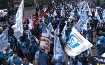 BURUH KBB KECEWA GUBERNUR TIDAK PAKAI HAK DISKRESI UNTUK NAIKAN UMK 2022