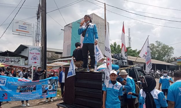 SPN LEBAK TUNTUT REVISI UMK 2022