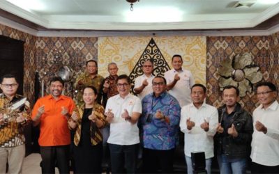 KONGKOW BARENG KADIN DENGAN PRESIDEN BURUH