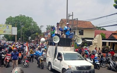 AKSI TOLAK KENAIKAN BBM BERSUBSIDI BURUH KABUPATEN SERANG DATANGI KANTOR DPRD