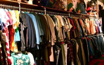 PERDAGANGAN PAKAIAN BEKAS IMPOR MENYULITKAN INDUSTRI TEKSTIL
