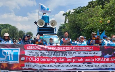 BEBASKAN 17 BURUH, HENTIKAN PENEGAKAN HUKUM DISKRIMINATIF DAN PENUHI TUNTUTAN BURUH PT GNI
