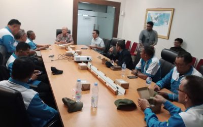 KSP SEBUT PEMERINTAH AKAN TANGANI MASALAH DI PT GNI