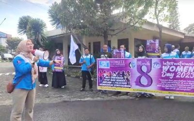 SPN PERINGATI HARI IWD DENGAN MELAKUKAN AKSI UNJUK RASA DI SELA MAJENAS 4