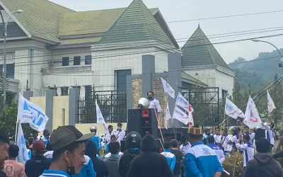 SPN MOROWALI GELAR AKSI UNJUK RASA TUNTUT PENCABUTAN UU CIPTA KERJA