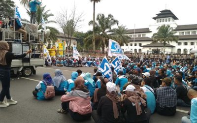 MEDIASI BURUH DENGAN PJ GUBERNUR TENTANG UMK JAWA BARAT 2024 DEADLOCK
