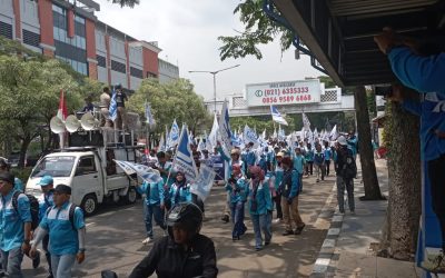 SPN JAWA BARAT TUNTUT KENAIKAN UPAH 15 PERSEN