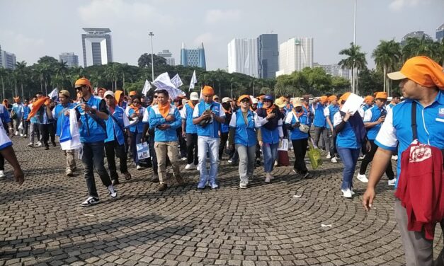 May Day 2025: Presiden Prabowo Hadiri Peringatan Hari Buruh di Monas, Ribuan Buruh Antusias Sambut Pidato Kebangsaan