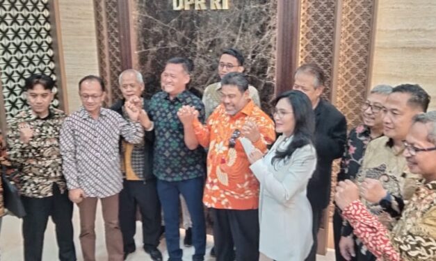 SPN Tegaskan Komitmen Bela Hak Pekerja Pos Indonesia di RDPU DPR RI