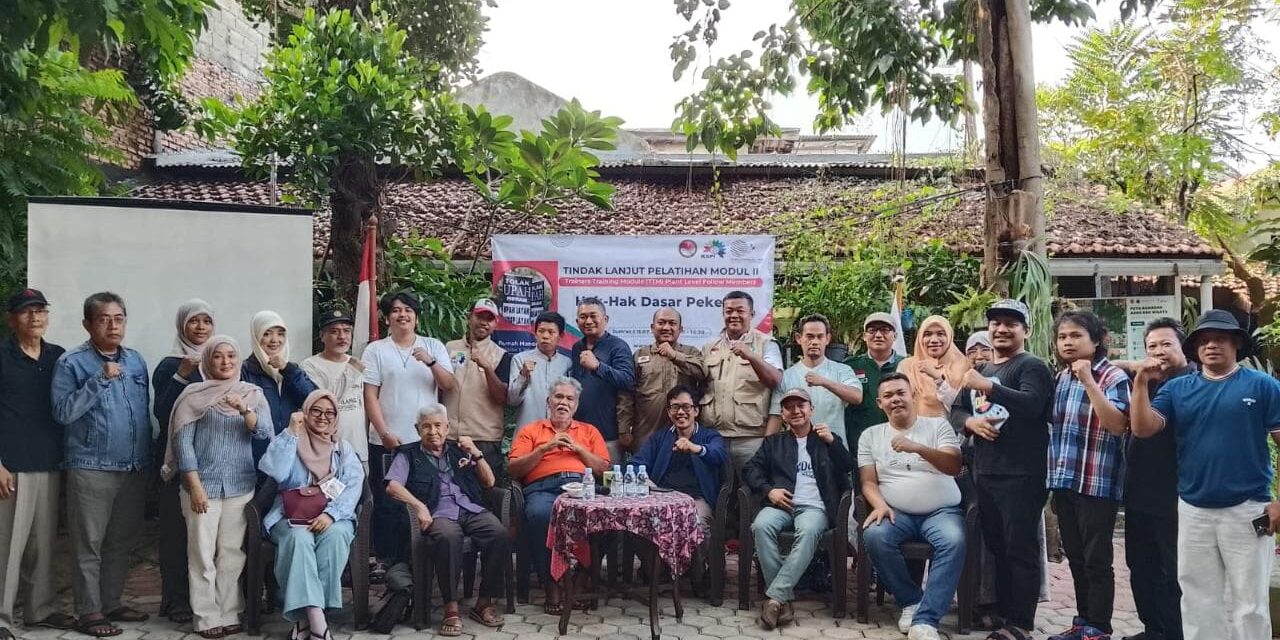 Peran Penting Media dalam Membentuk Opini Publik dan Menyebarkan Informasi