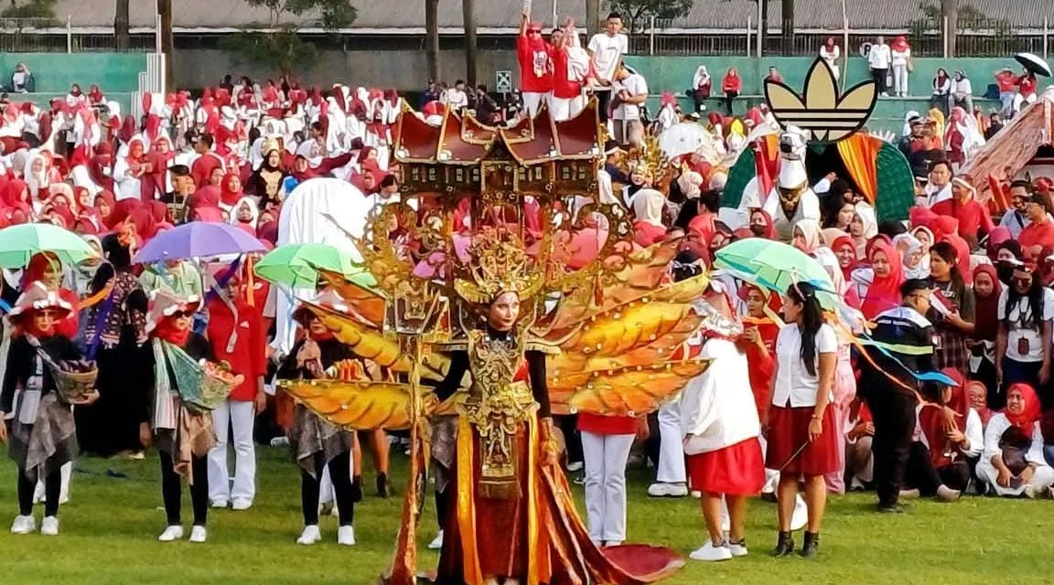 Karnaval HUT RI ke-80 di Kawasan Industri Nikomas Gemilang Penuh Semangat Kebersamaan