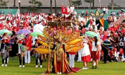 Karnaval HUT RI ke-80 di Kawasan Industri Nikomas Gemilang Penuh Semangat Kebersamaan