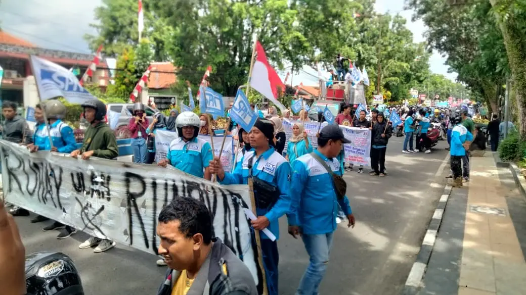 Buruh SPN Lebak Geruduk Kantor Bupati, Tuntut UMK 2026 Naik 10,5% dan Hapus Outsourcing!