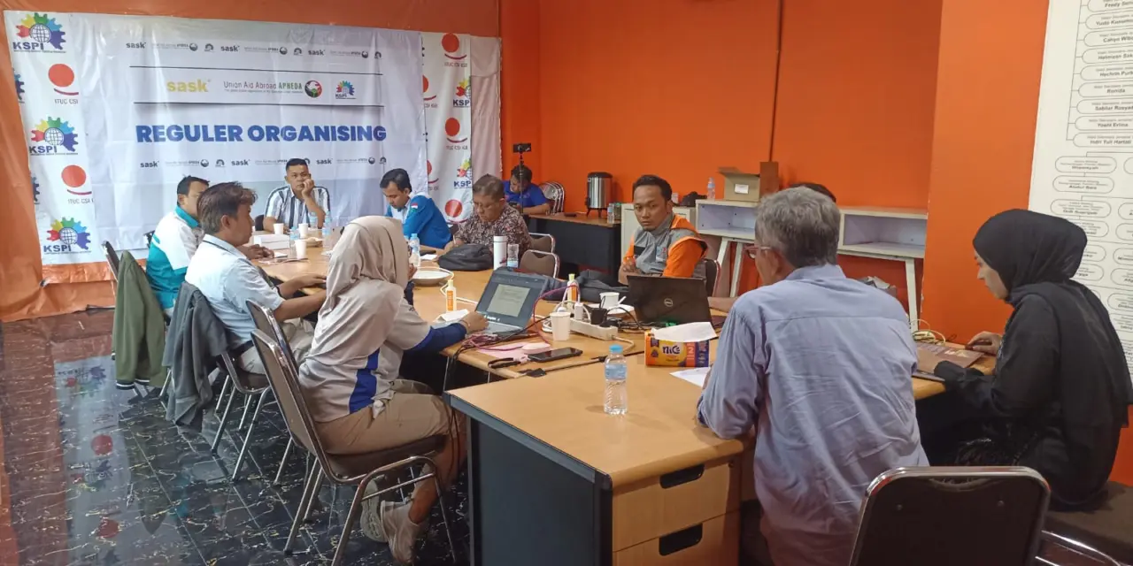 KSPI Siapkan “Senjata Rahasia” Lawan Outsourcing & PHK Massal di 5 Industri Besar!