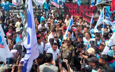 Ahmad Luthfi Temui Massa SPN Jateng, Janjikan Fasilitas Daycare dan Transportasi Murah