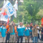 Buruh Kepung Balai Kota, Desak Kepastian UMP DKI 2026 dan Alpha 0,9