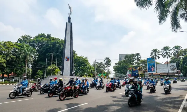 Buruh SPN Geruduk Istana, Tuntut Revisi UMSK Jawa Barat 2026