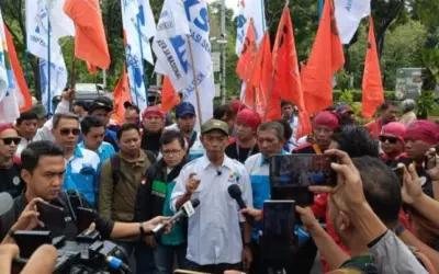 SPN Desak Gubernur Tetapkan UMP Jakarta 2026 Sesuai KHL di Balai Kota