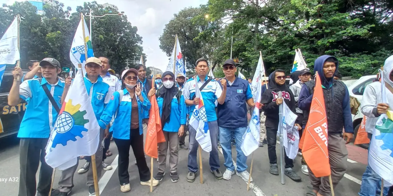 SPN Serbu Istana Negara, Tuntut Revisi UMP DKI Jakarta 2026