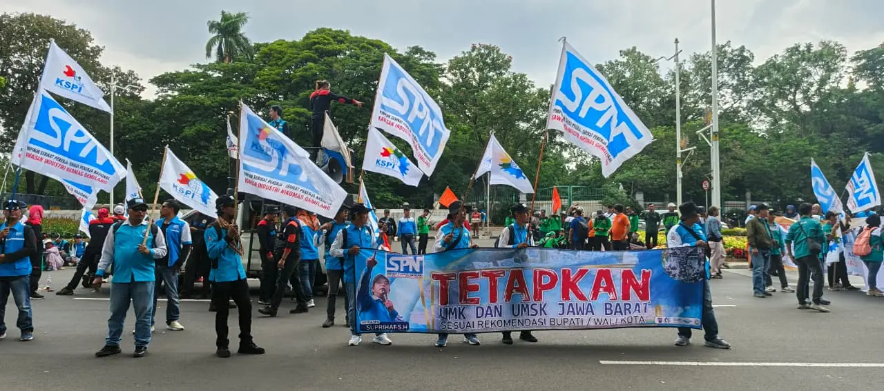 Wamenaker Segera Panggil Gubernur Jabar Terkait Pelanggaran PP 49 2025
