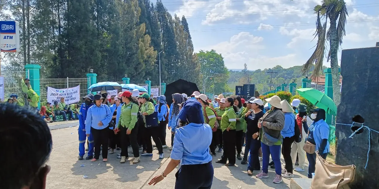 Amarah Buruh SPN Meledak Tolak PHK Sepihak PT TPL