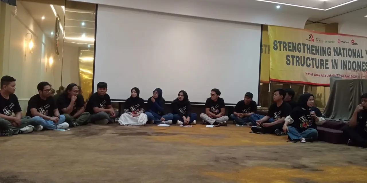 SPN Serahkan Estafet Kepemimpinan Youth Committee IndustriALL Indonesia