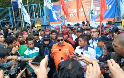 Buruh Tuntut Revisi Permenaker Outsourcing: Aksi Massa Digelar Serentak