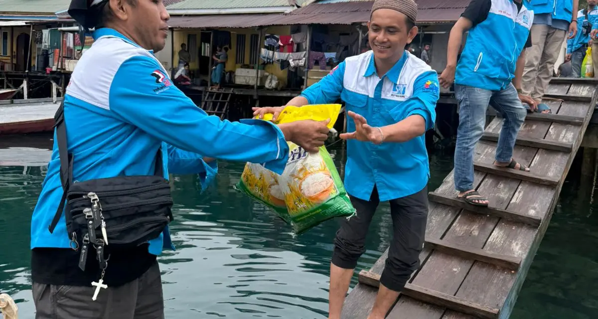 SPN Morowali Berbagi Sembako di Kepulauan Sambori