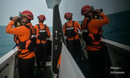 SEPULUH HARI DI LAUT: KETIKA ARUPADHATU 1 TAK KUNJUNG KEMBALI